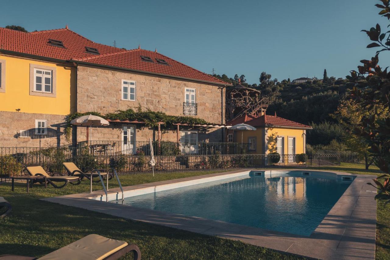 בית הארחה רסנדה 	Quinta Do Outeiro מראה חיצוני תמונה